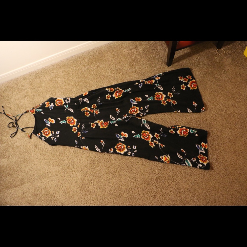 Cropped floral romper